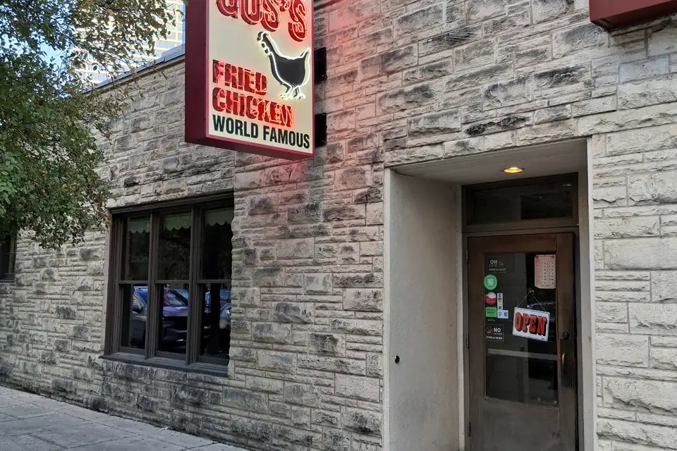 Gus’s World Famous Fried Chicken