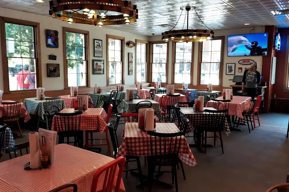 Gus’s World Famous Fried Chicken
